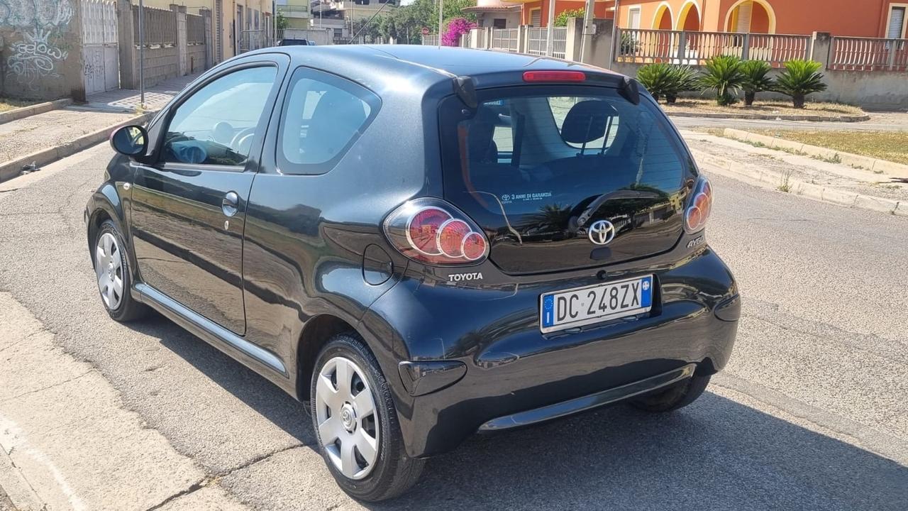 Toyota Aygo 1.0 12V VVT-i 3 porte Sol