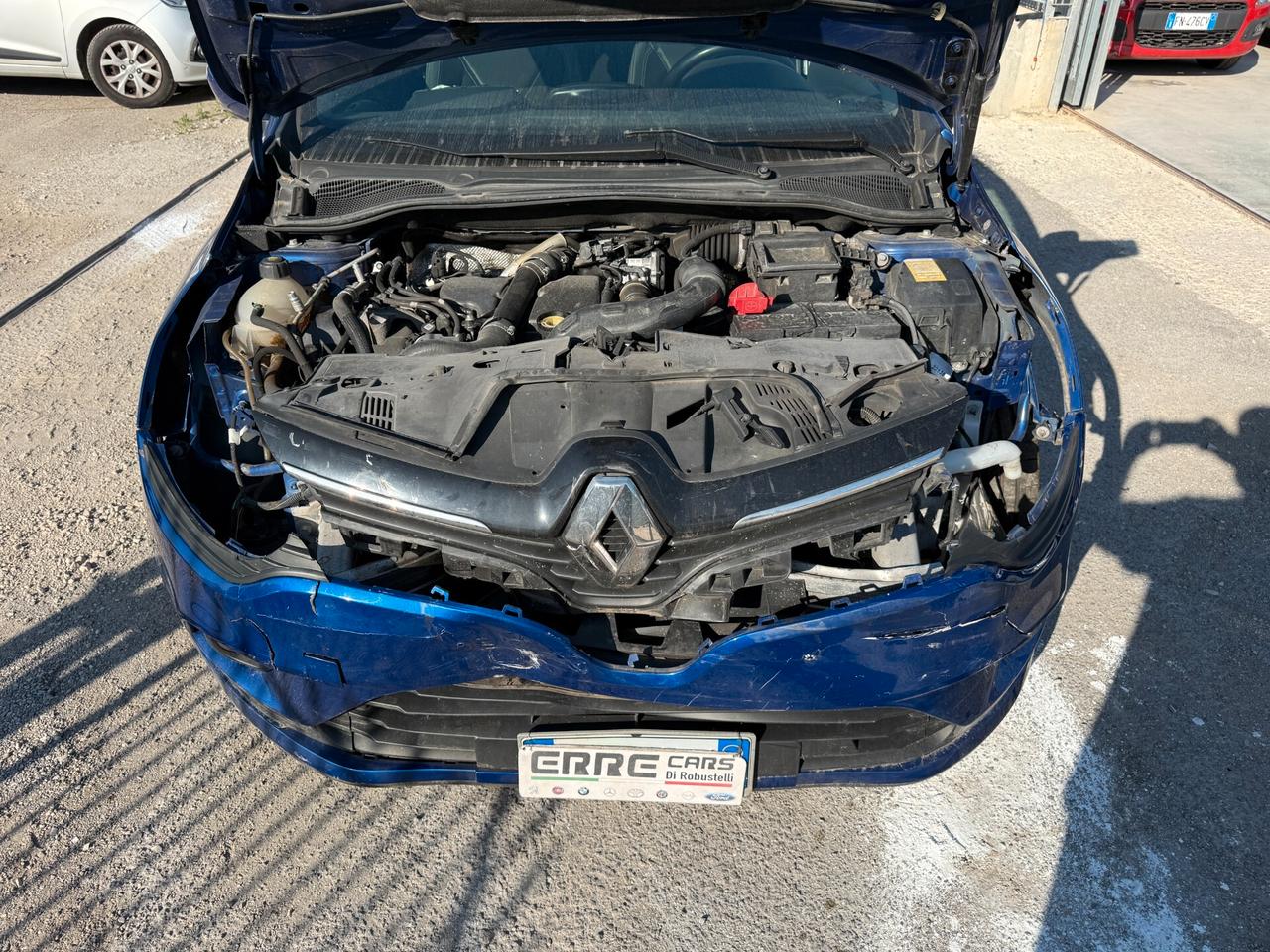 RENAULT CLIO ANNO 2018 1.5 DIESEL 75 CV *SINISTRATA