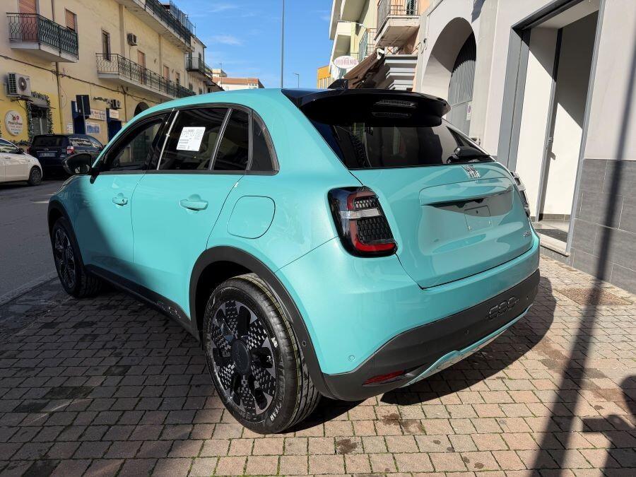 FIAT 600 1.2 HYBRID 110CV AUTOM LA PRIMA NUOVA KM0