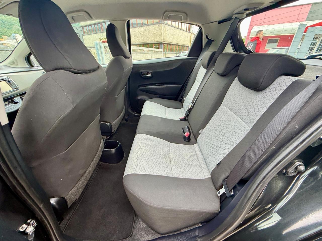 Toyota Yaris 1.0 5 porte Lounge 2011 OK NEOPTENTATI