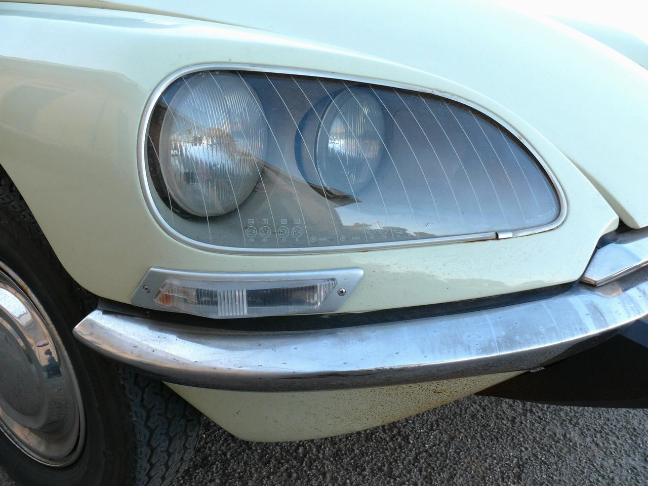 Citroen DS SUPER (M1145)