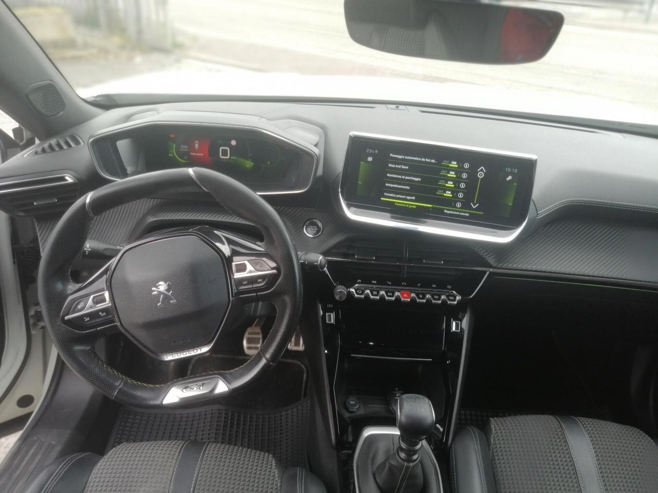 Peugeot 2008 BlueHDi 110 S&S Allure