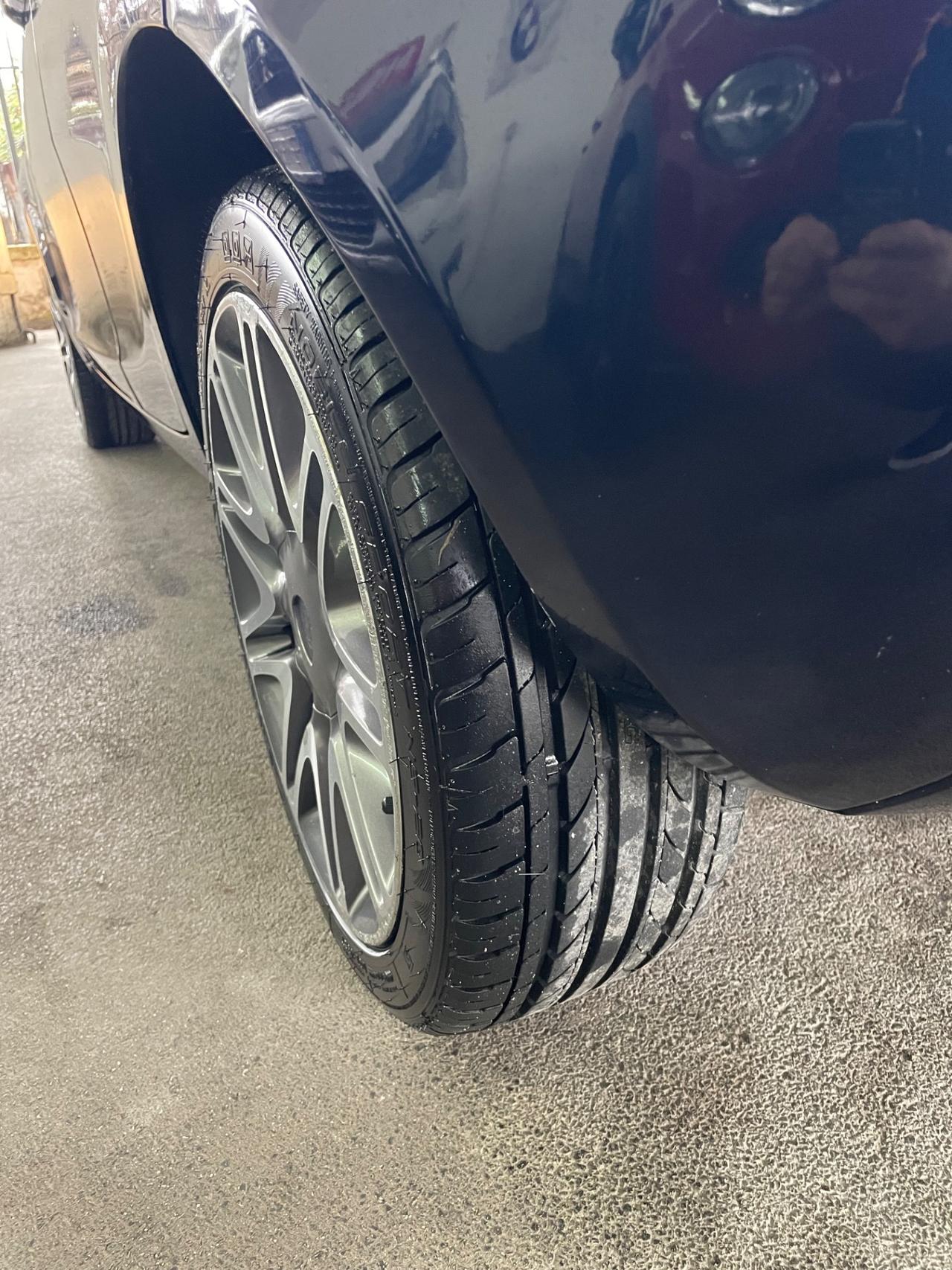 Lancia Ypsilon 1.2 69 CV 5 porte GPL Ecochic Unyca tetto nav sensori pelle