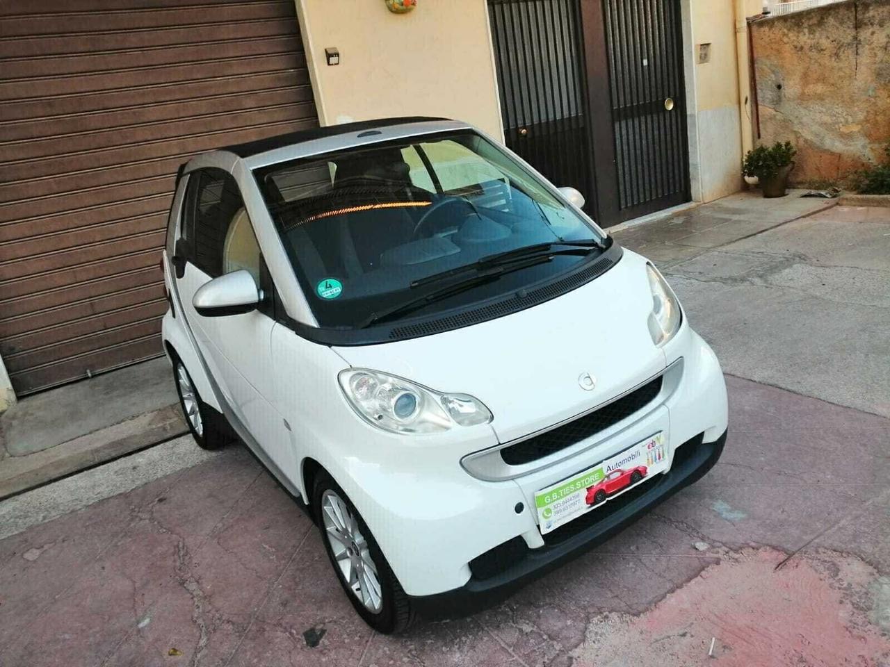 Smart ForTwo 1000 52 kW MHD cabrio passion 2011 Full