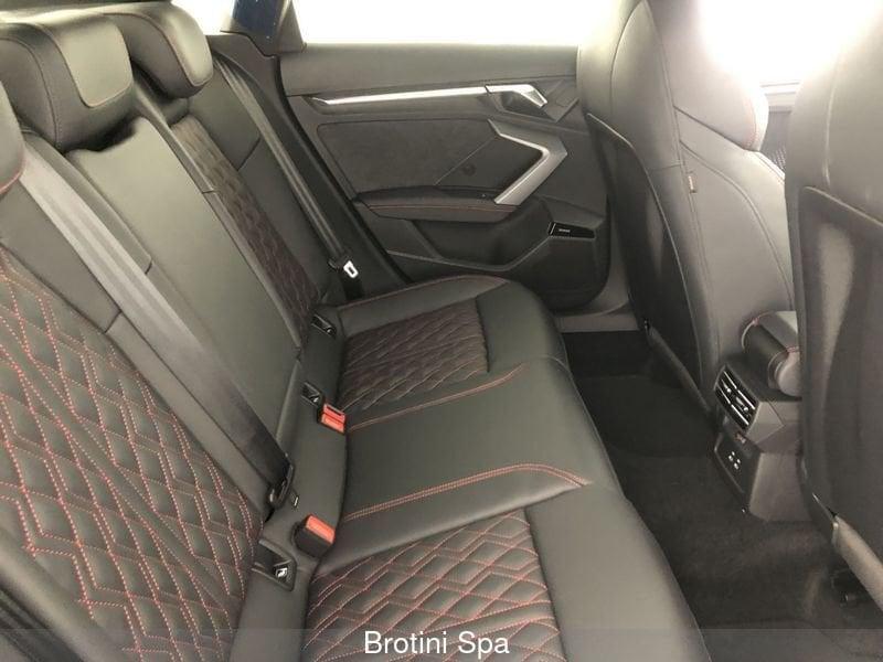 Audi A3 Sedan 35 TFSI S tronic S-Line Edition