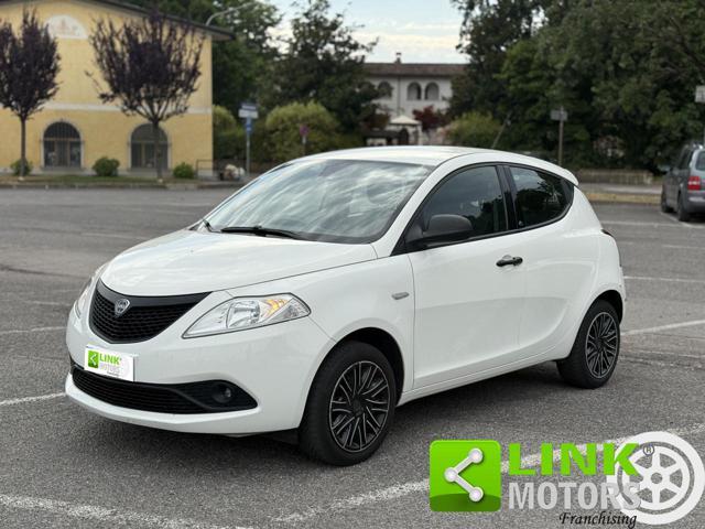 LANCIA Ypsilon elefantino blu