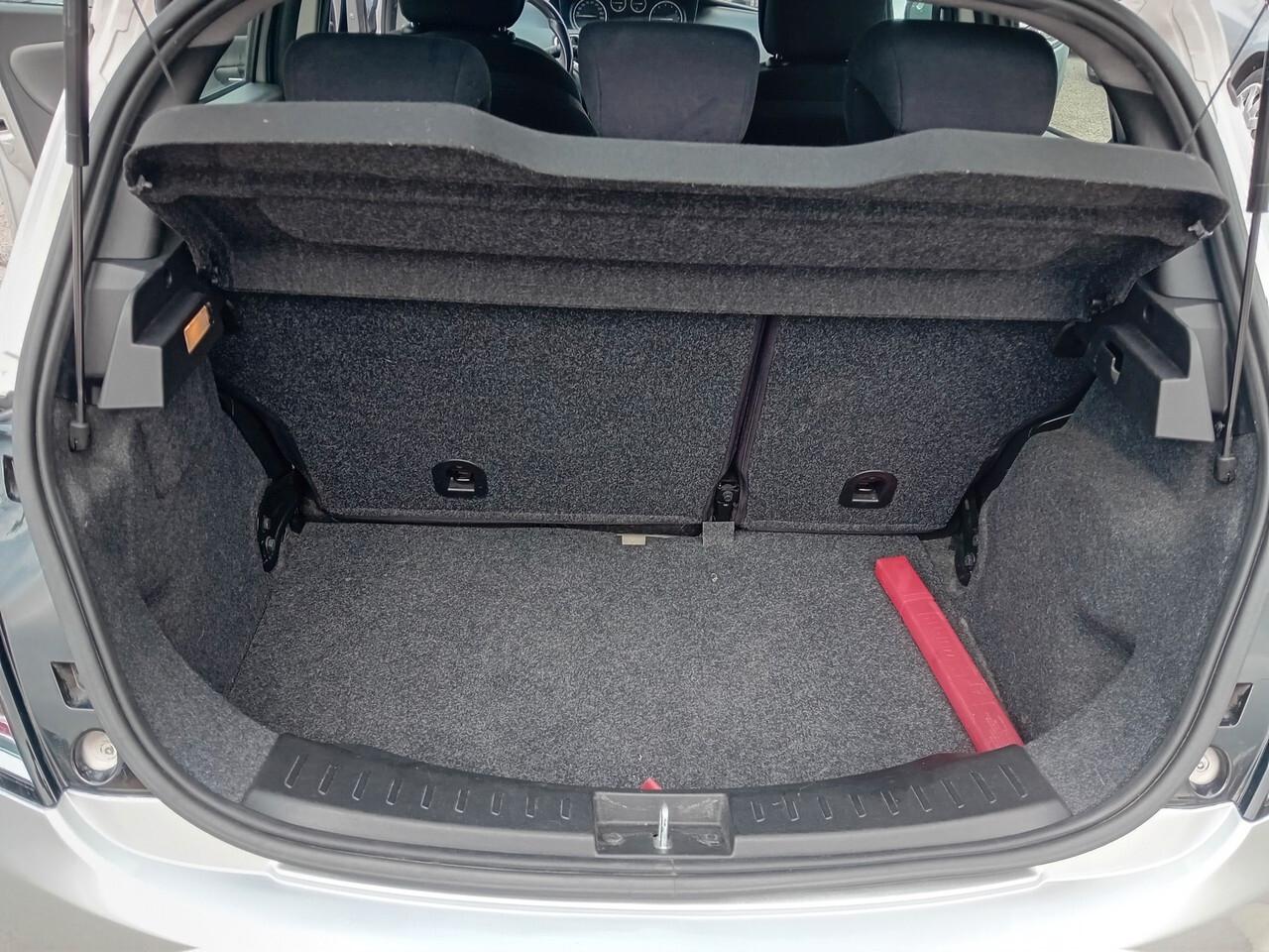 Lancia Ypsilon 1.2 69 CV 5 porte S&S Gold