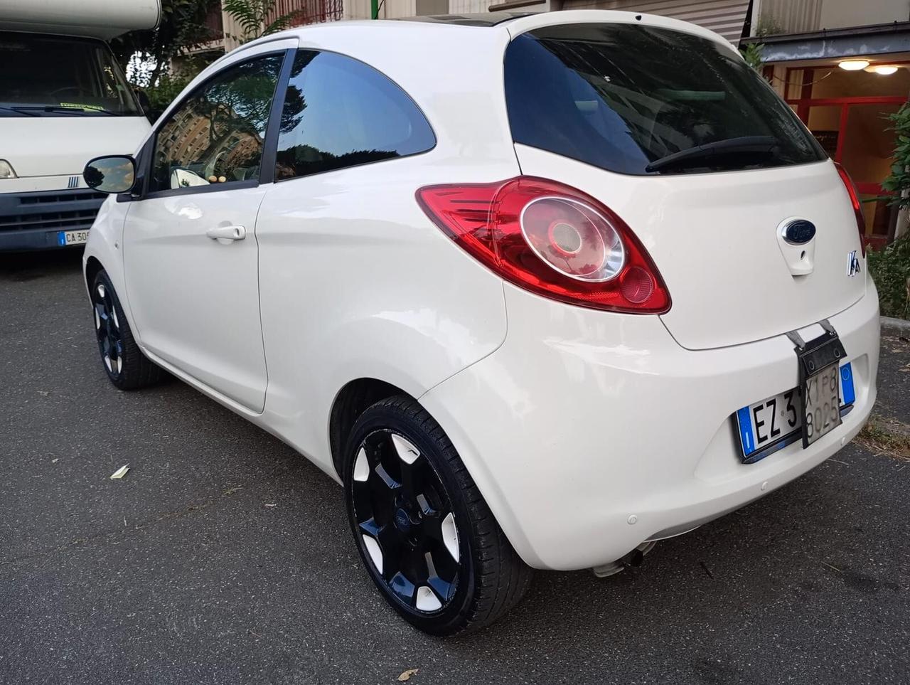 Ford Ka 1.2 8V 69 CV Black&White Edition