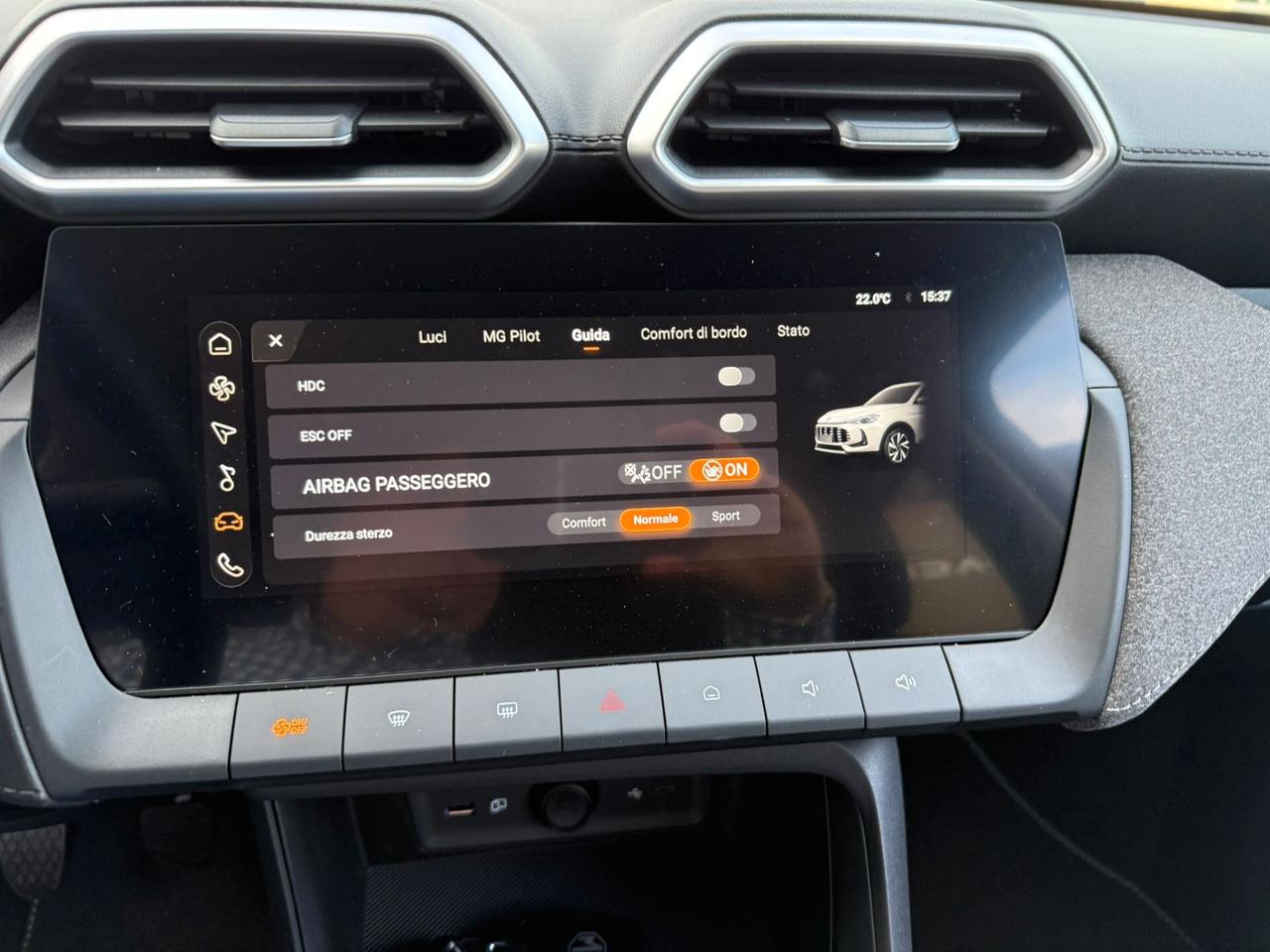 MG ZS 1,5 BZ 115 CV LUXURY MAN MY24 5P