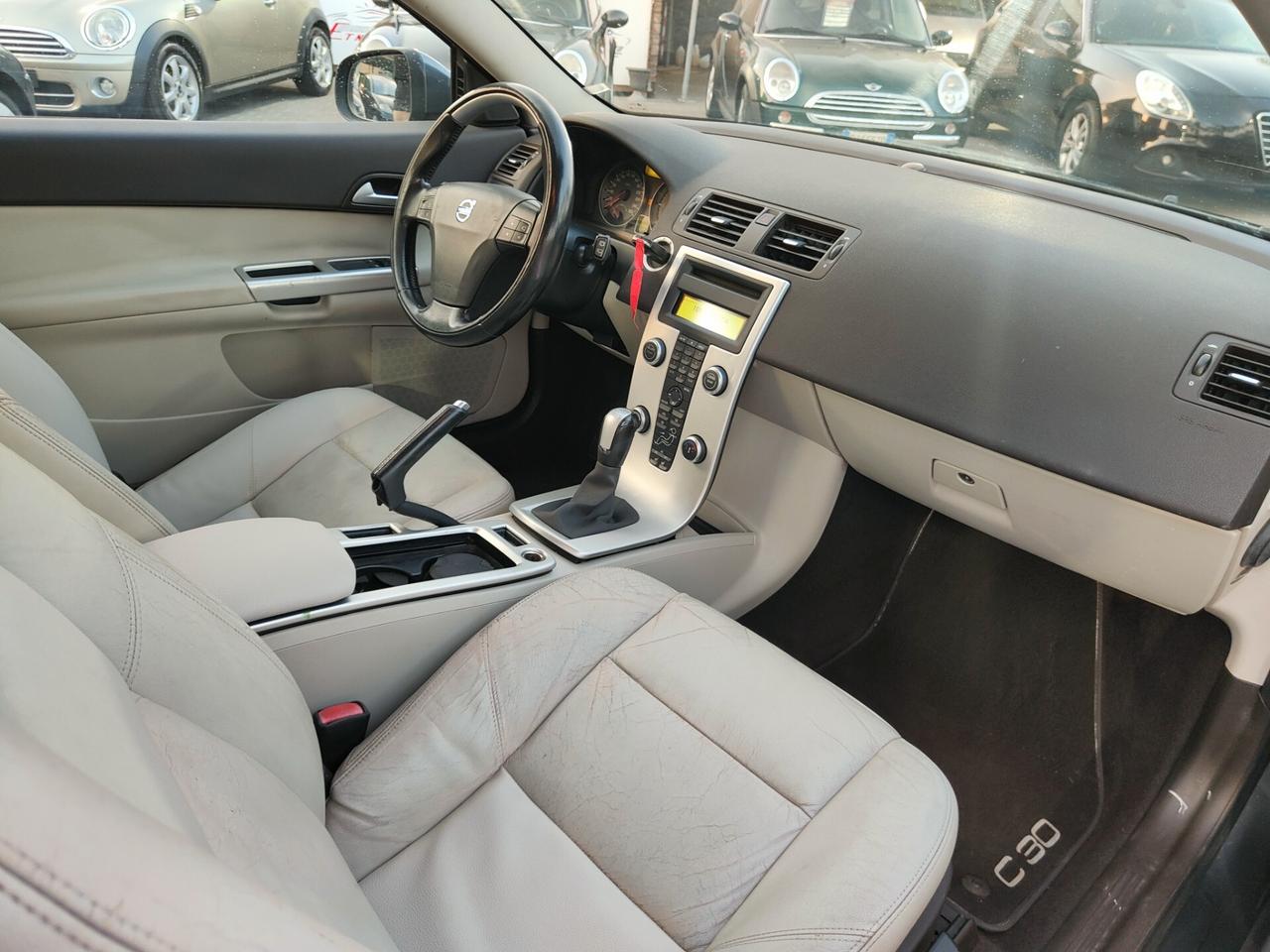 Volvo C30 D2 Summum 1.6 diesel x neopatentati