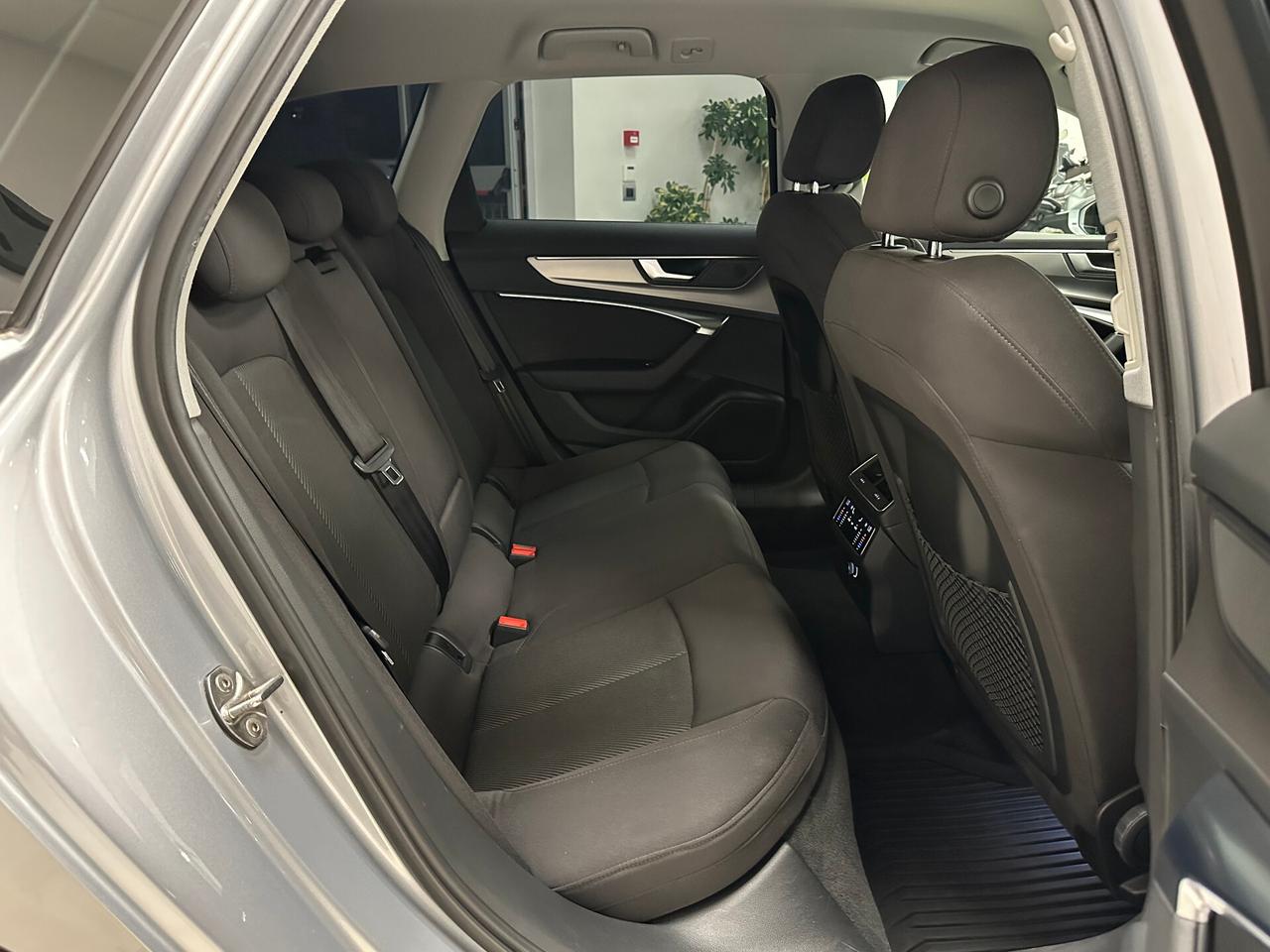 Audi A6 Avant 40 2.0 TDI 204 CV S tronic Business - 2019