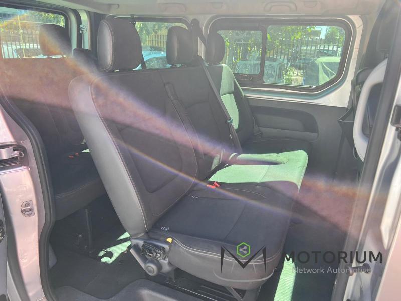 Renault Trafic T27 2.0 dCi 120CV PC-TN Intens