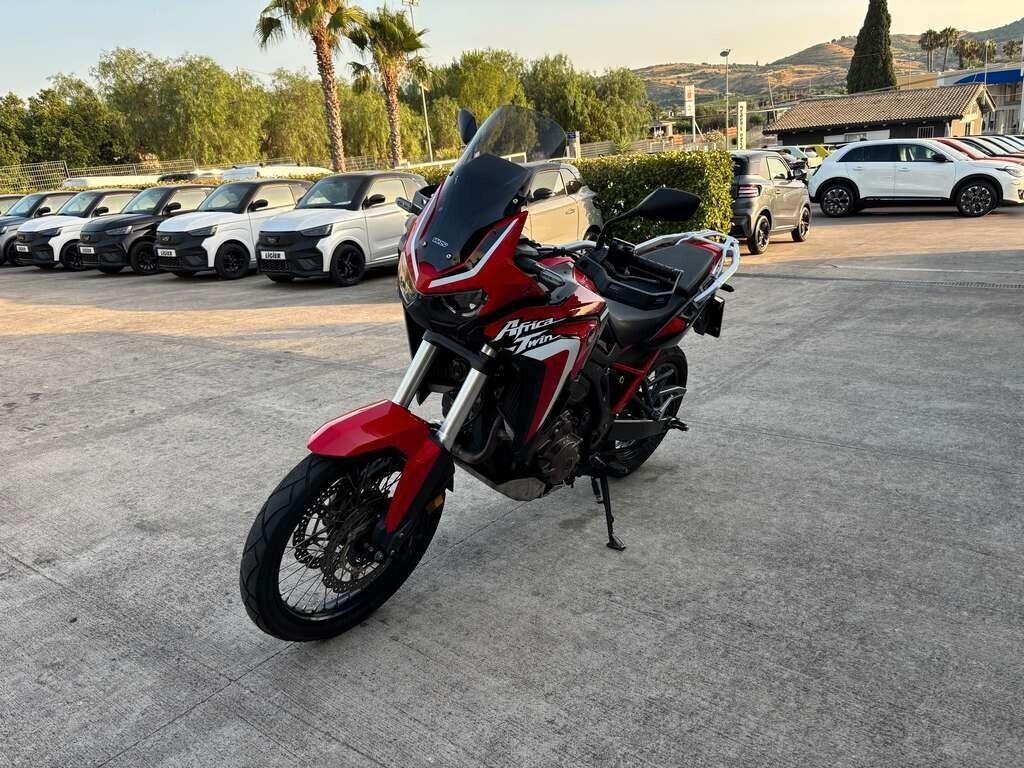 Honda CRF1100L Africa Twin 2021 / Km 28.000 Tua a solo 99 Euro al mese