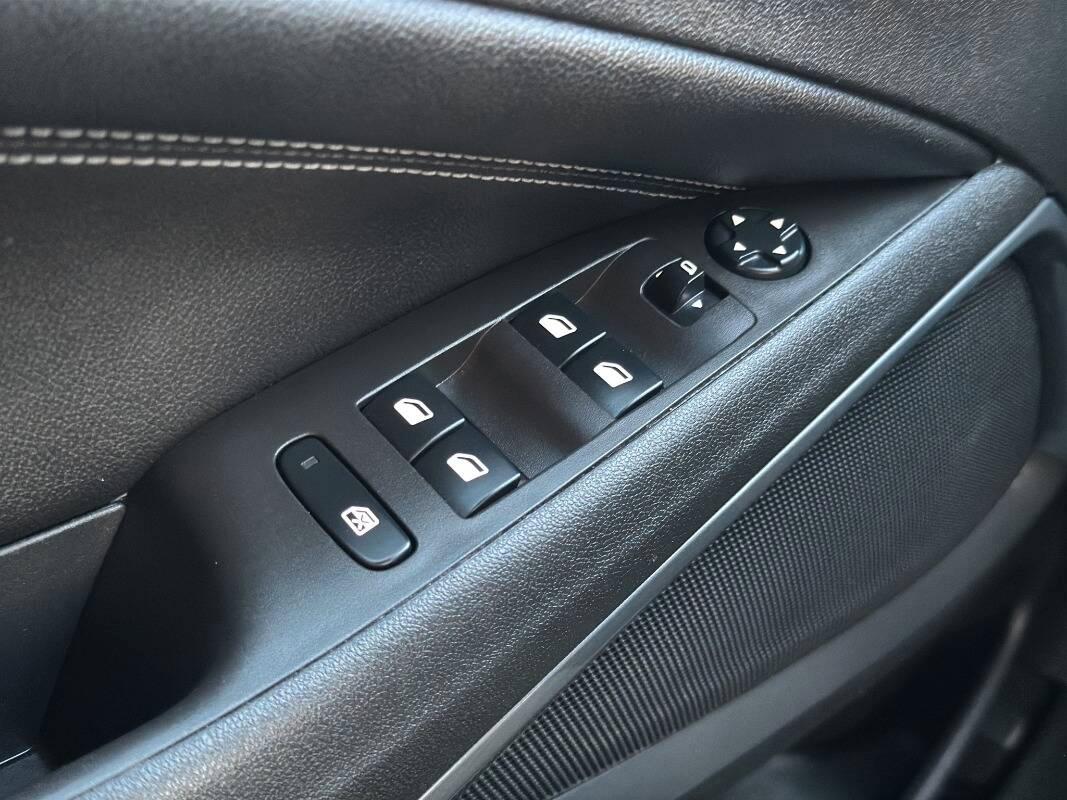 Opel Crossland 1.5 ecotec Elegance 120cv AUTOMATICA