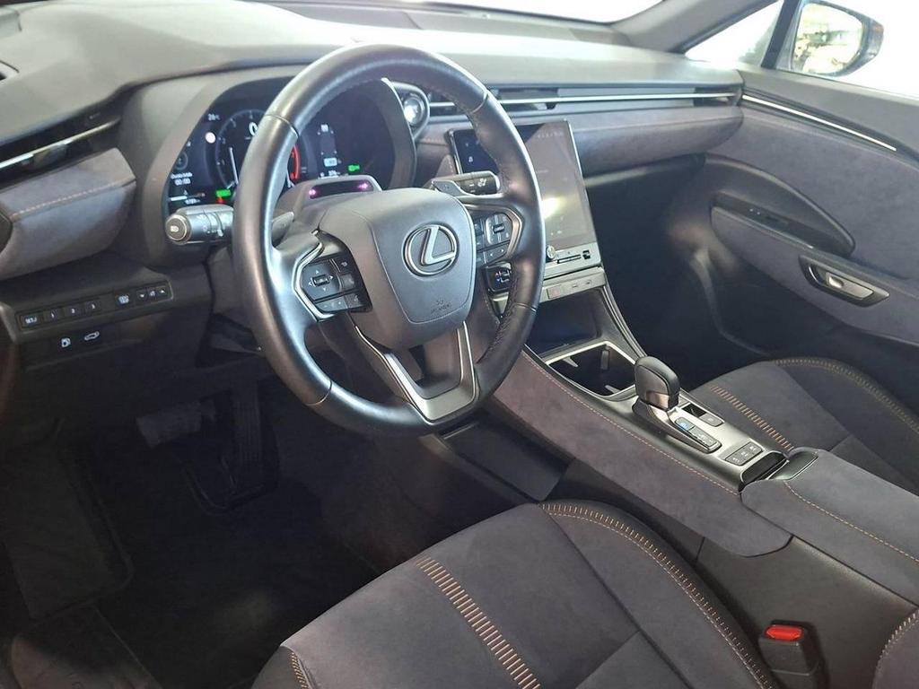 Lexus LBX 1.5 Hybrid Emotion 2WD