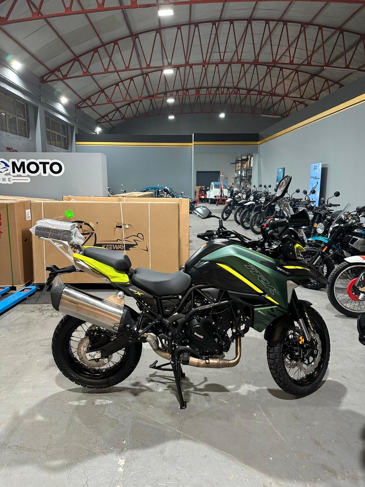 BENELLI TRK 702 X