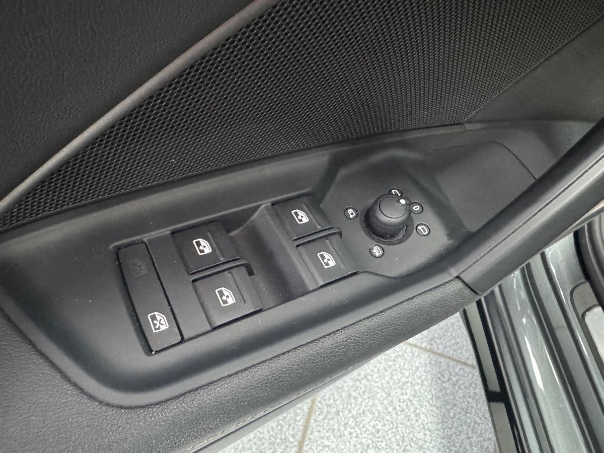 AUDI A3 SPB 30 TDI 3xS-line UNICO PROP/ TETTO/LED/ BANG&OLUFSEN/ LUCI