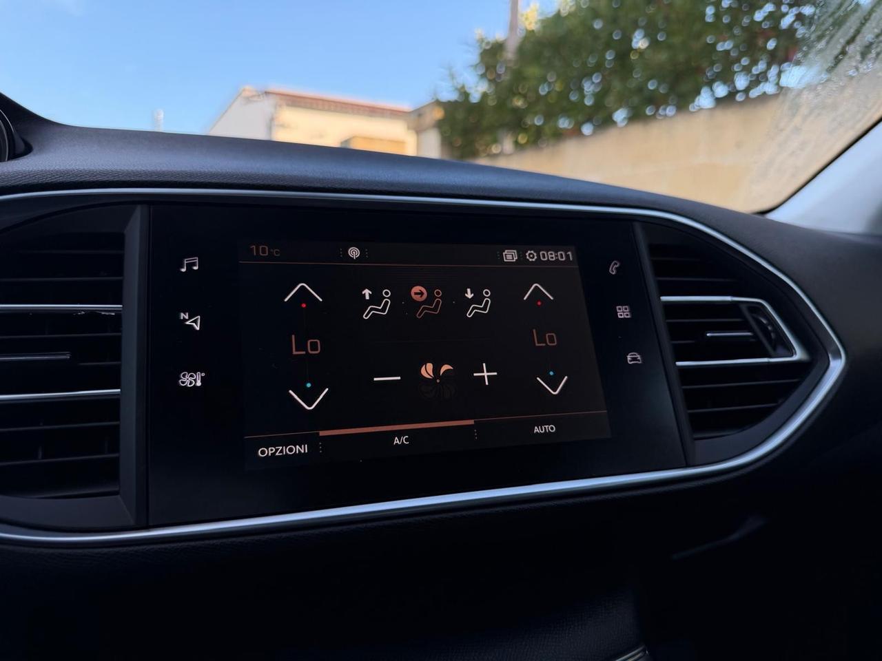 Peugeot 308 BlueHDi 130 S&S SW Allure