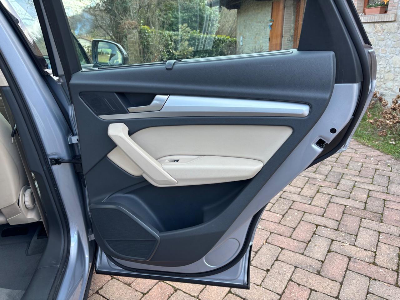 Audi Q5 40 TDI quattro S tronic Business