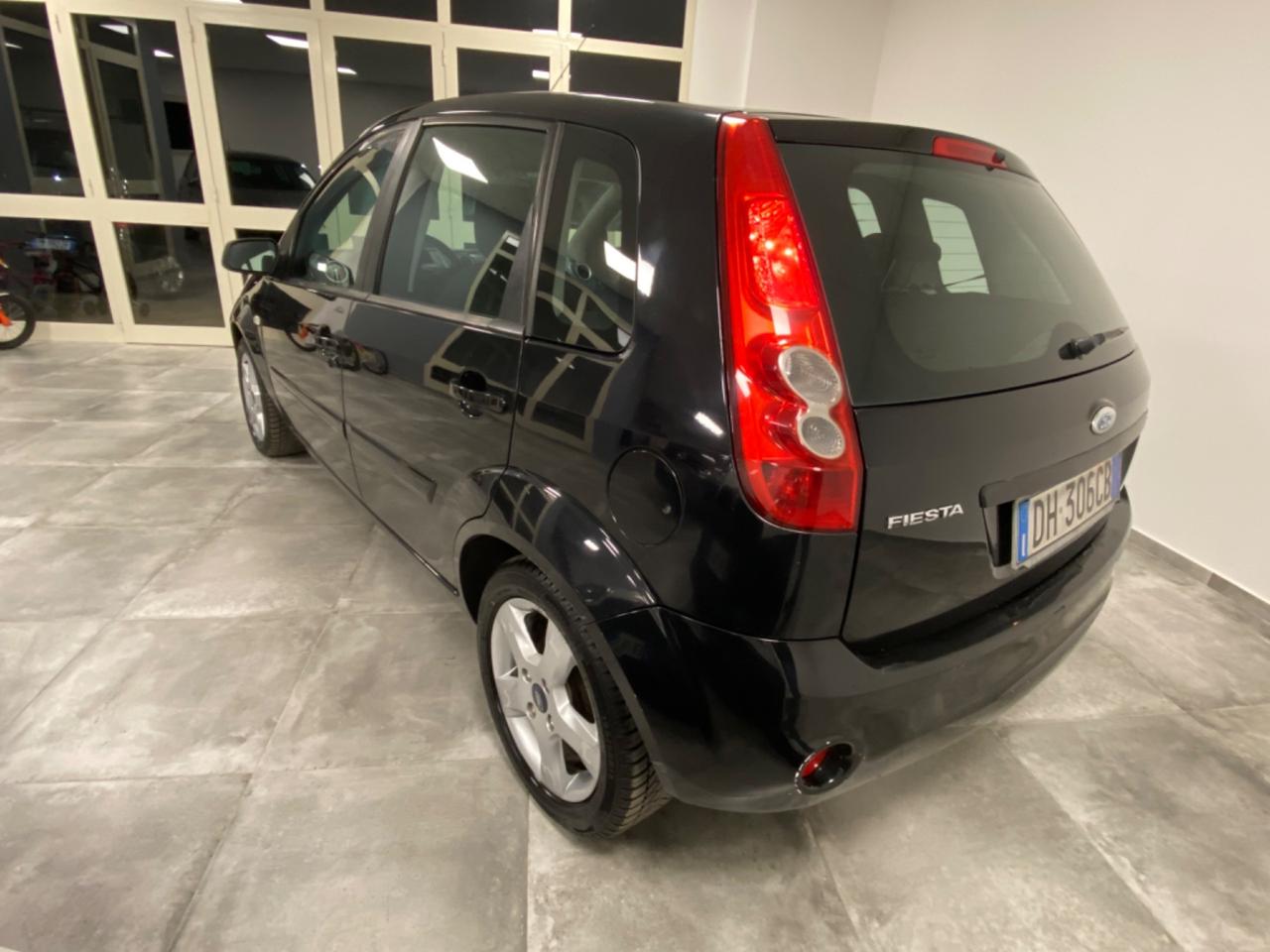 Ford Fiesta 1.4 TDCi 5p. Titanium