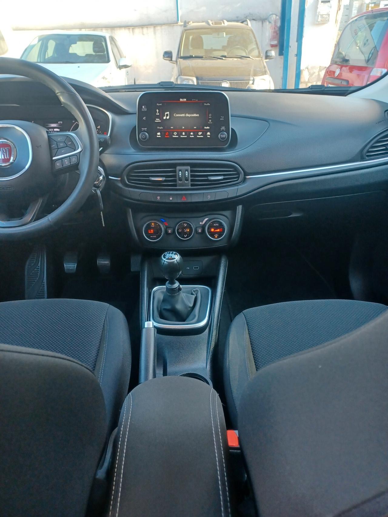 FIAT TIPO 1.6 M.JET. LOUNGE ANNO 2021