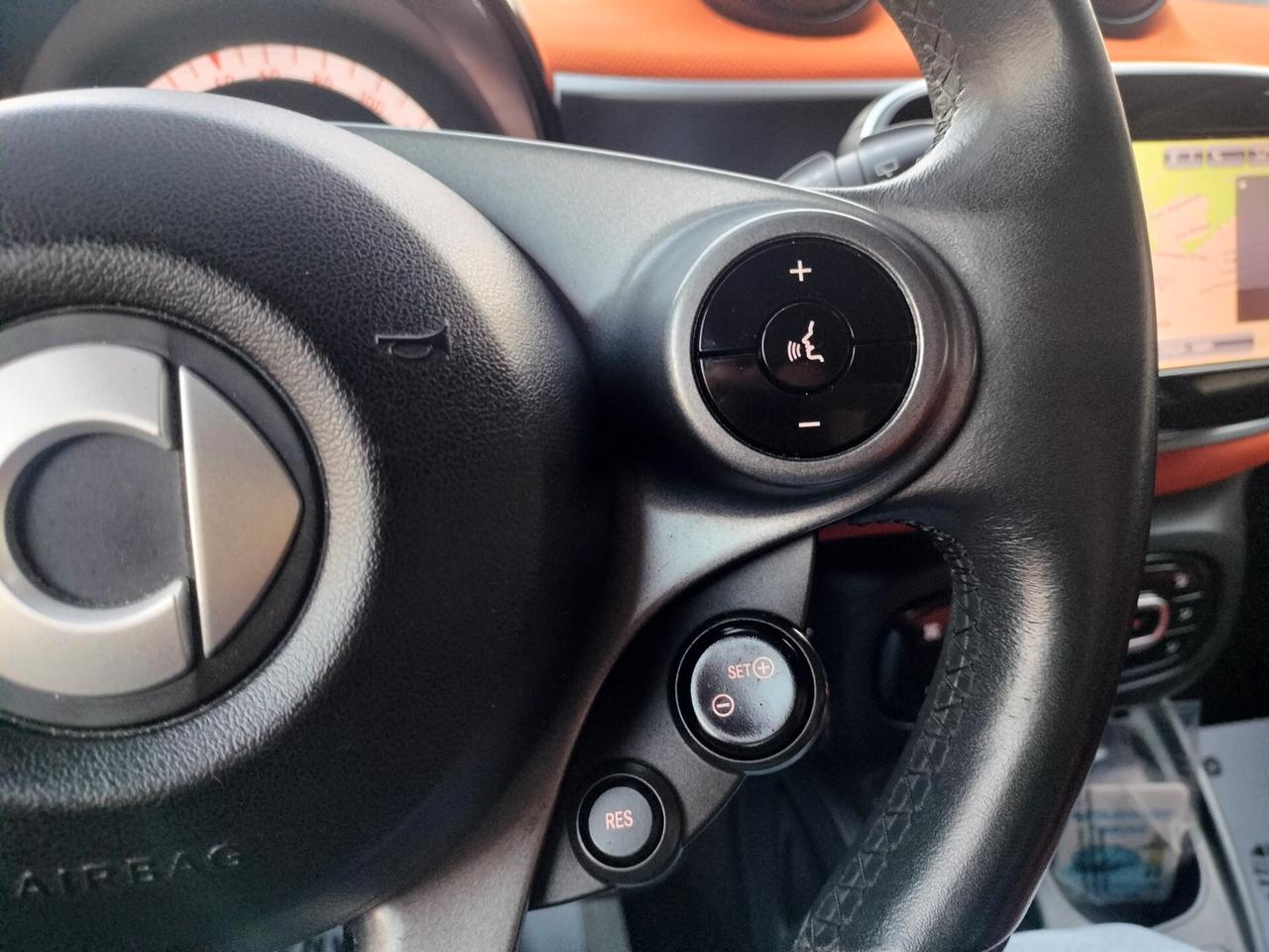 Smart ForTwo 1000 52 kW MHD coupé passion