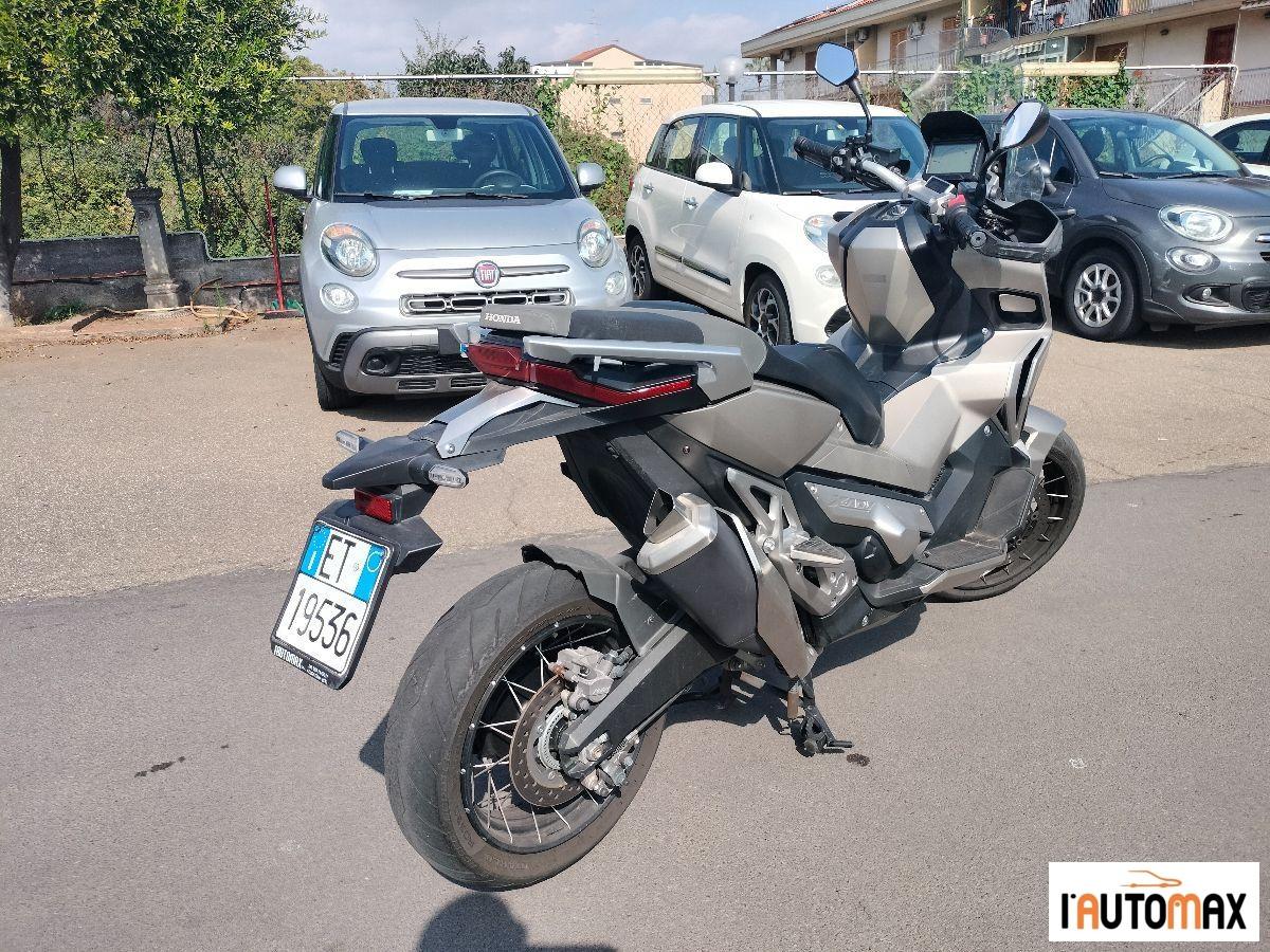 Honda - X-ADV 750 DCT Abs my18