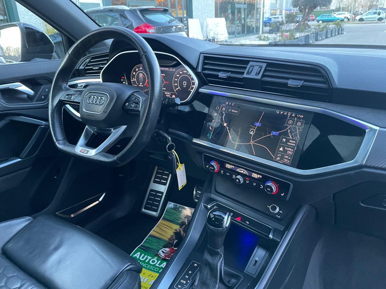 Audi RSQ3 SPB quattro*Automatik*Navi*Pelle