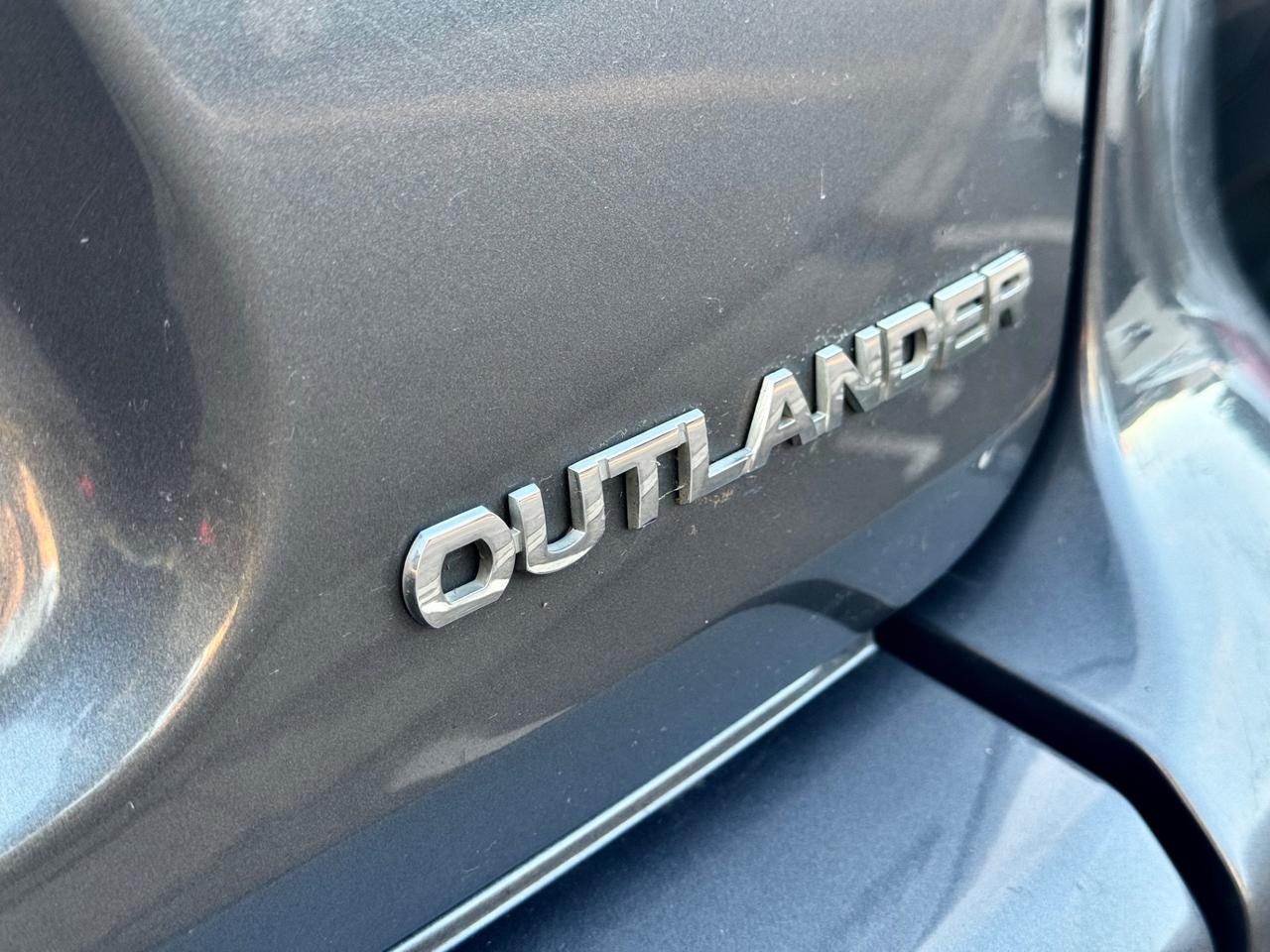 Mitsubishi Outlander 2.0 DI-D Instyle 7 p.ti DPF 2007 4x4