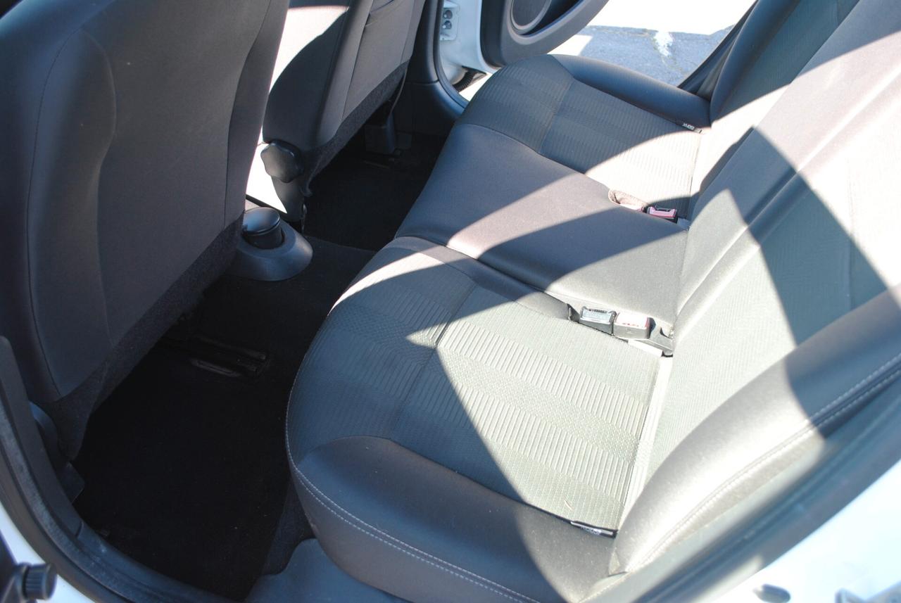 RENAULT CLIO 1.2 75 CV OK NEOPATENTATI