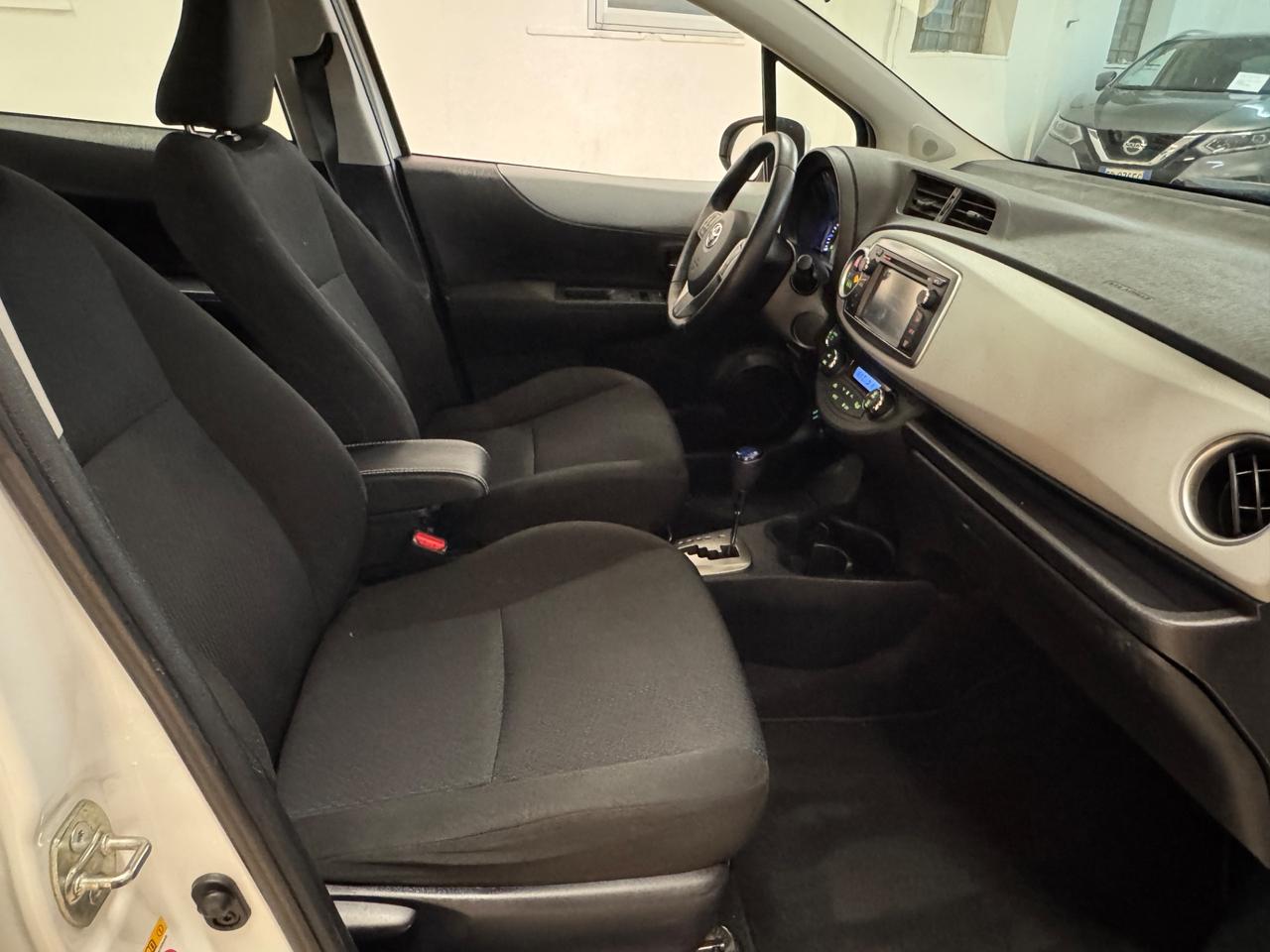 Toyota Yaris 1.5 Hybrid 5 porte Lounge Tagliandi Toy Garantita Permute