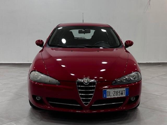 Alfa Romeo 147 1.9 JTD M-JET 16V 5 porte Black Line