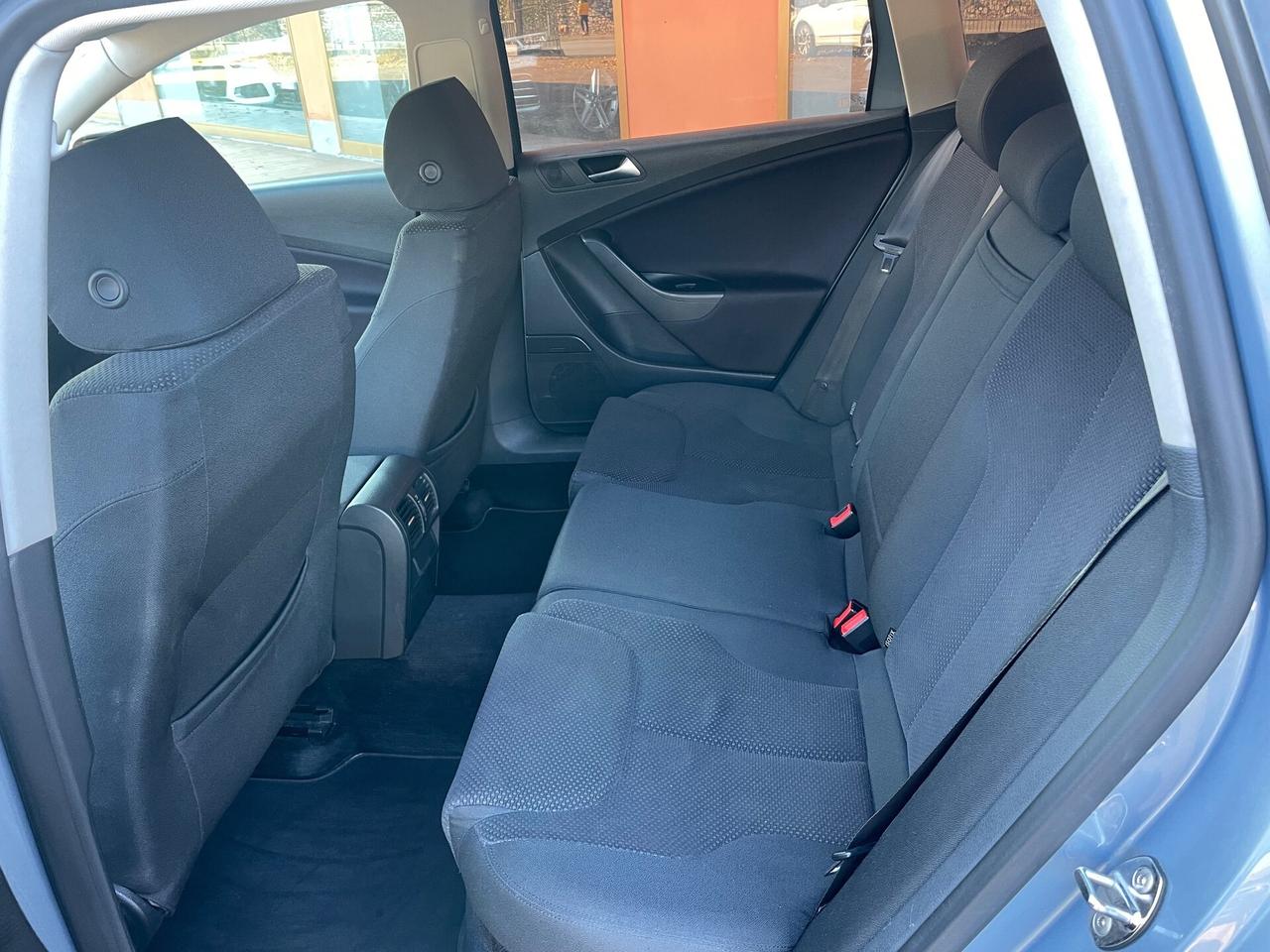 Volkswagen Passat 2.0 TDI DPF Var. Comfortline