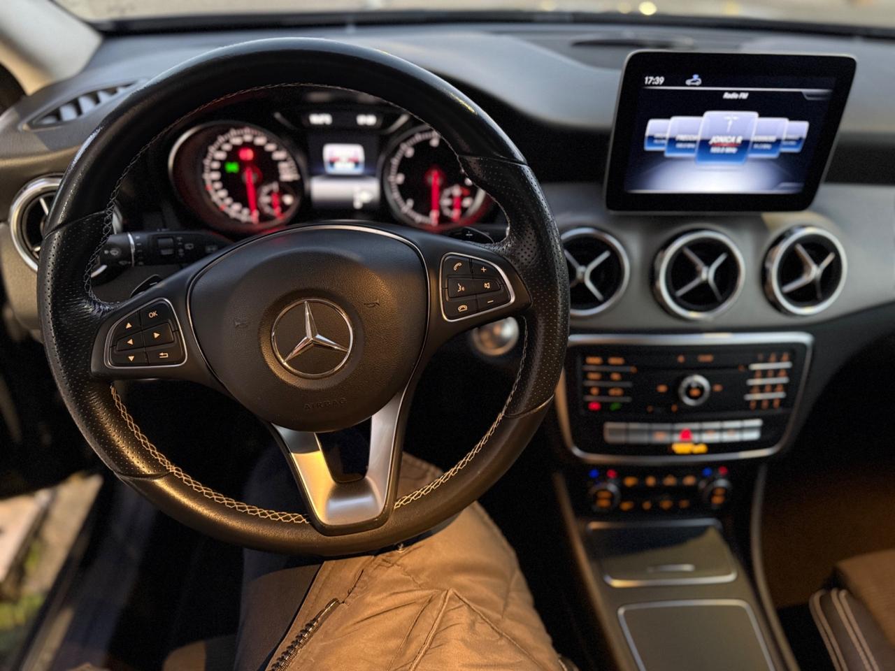 Mercedes-benz GLA 200 d Automatic Sport