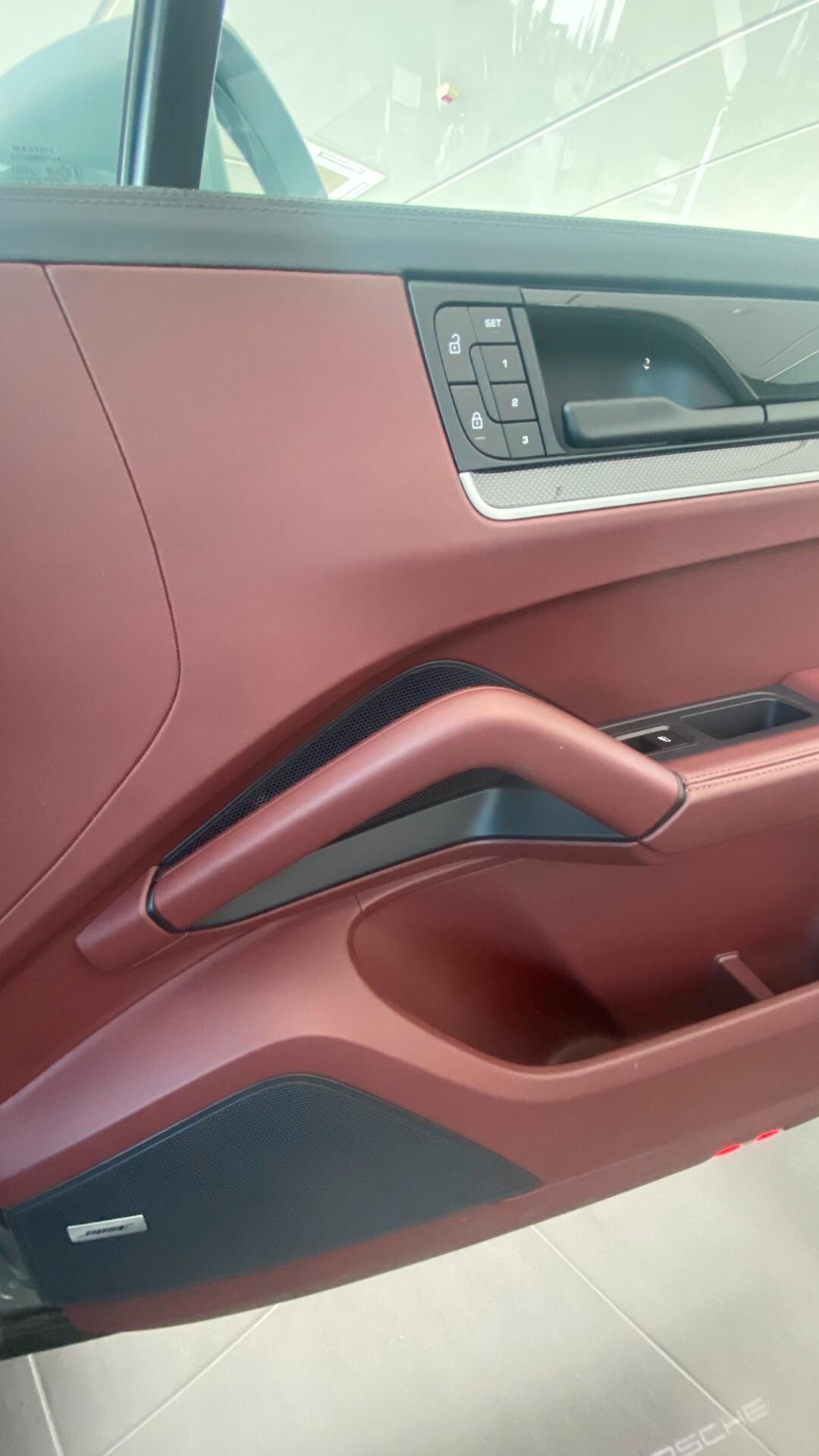 Porsche Cayenne 3.0 V6