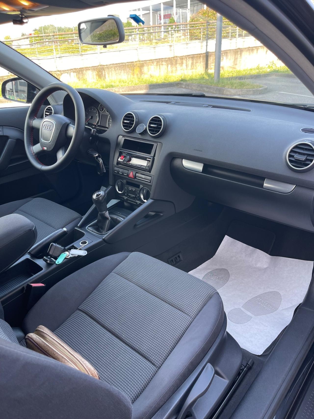 Audi A3 SPB 1.6 TDI 90 CV CR F.AP Attraction