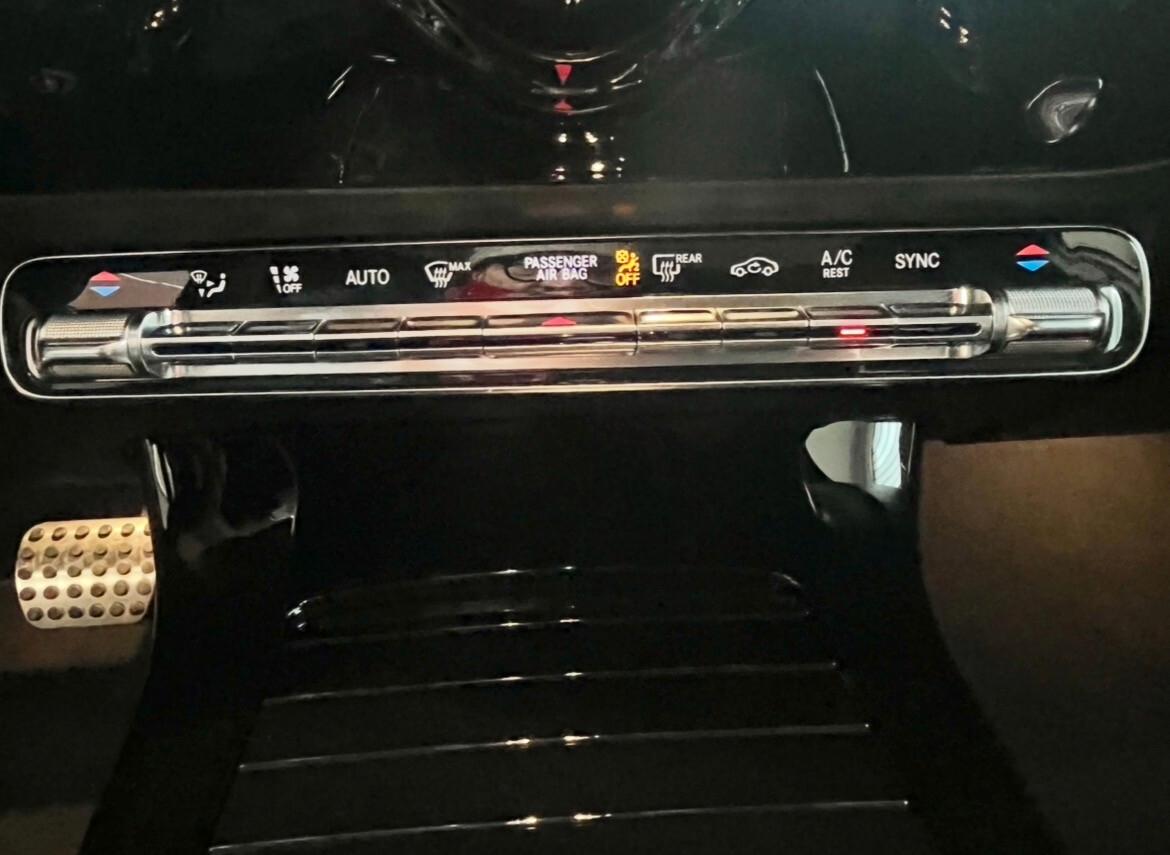 MERCEDES CLASSE A 1.6 TDI 116CV Sport Extra Cambio automatico Navi Cerchi AMG Pelle Alcantara allestimento AMG OK NEOPATENTATI