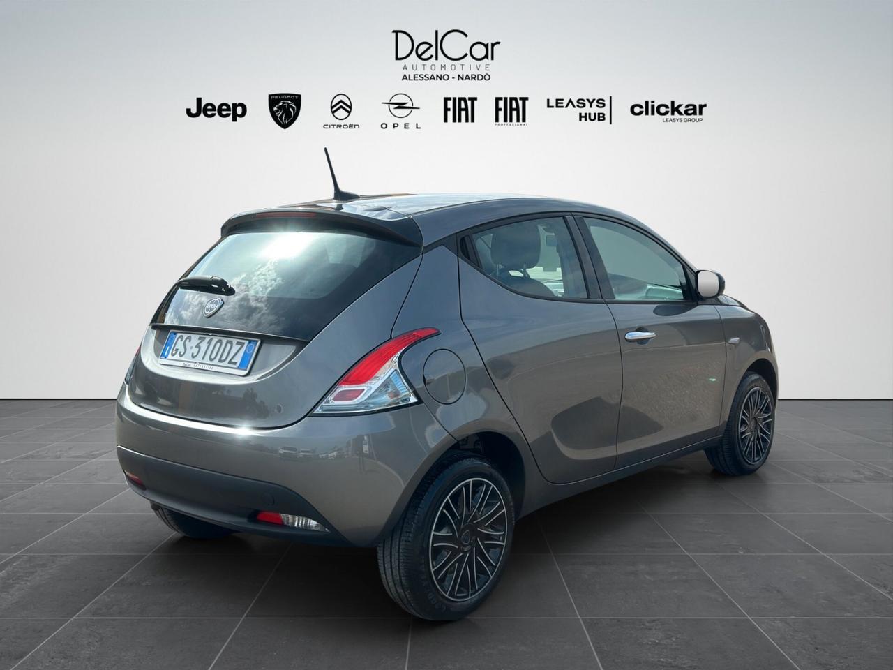 Lancia Ypsilon 1.0 FireFly 5 porte S&S Hybrid Oro
