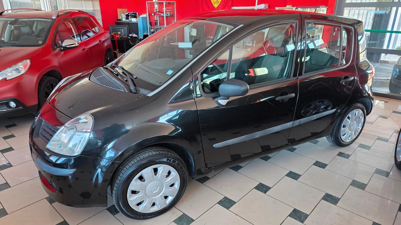 Renault Modus 1.2 16V TCE Dynamique