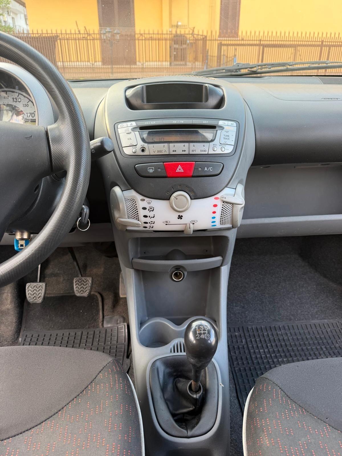 Peugeot 107 1.0 68CV 5p. Sweet Years