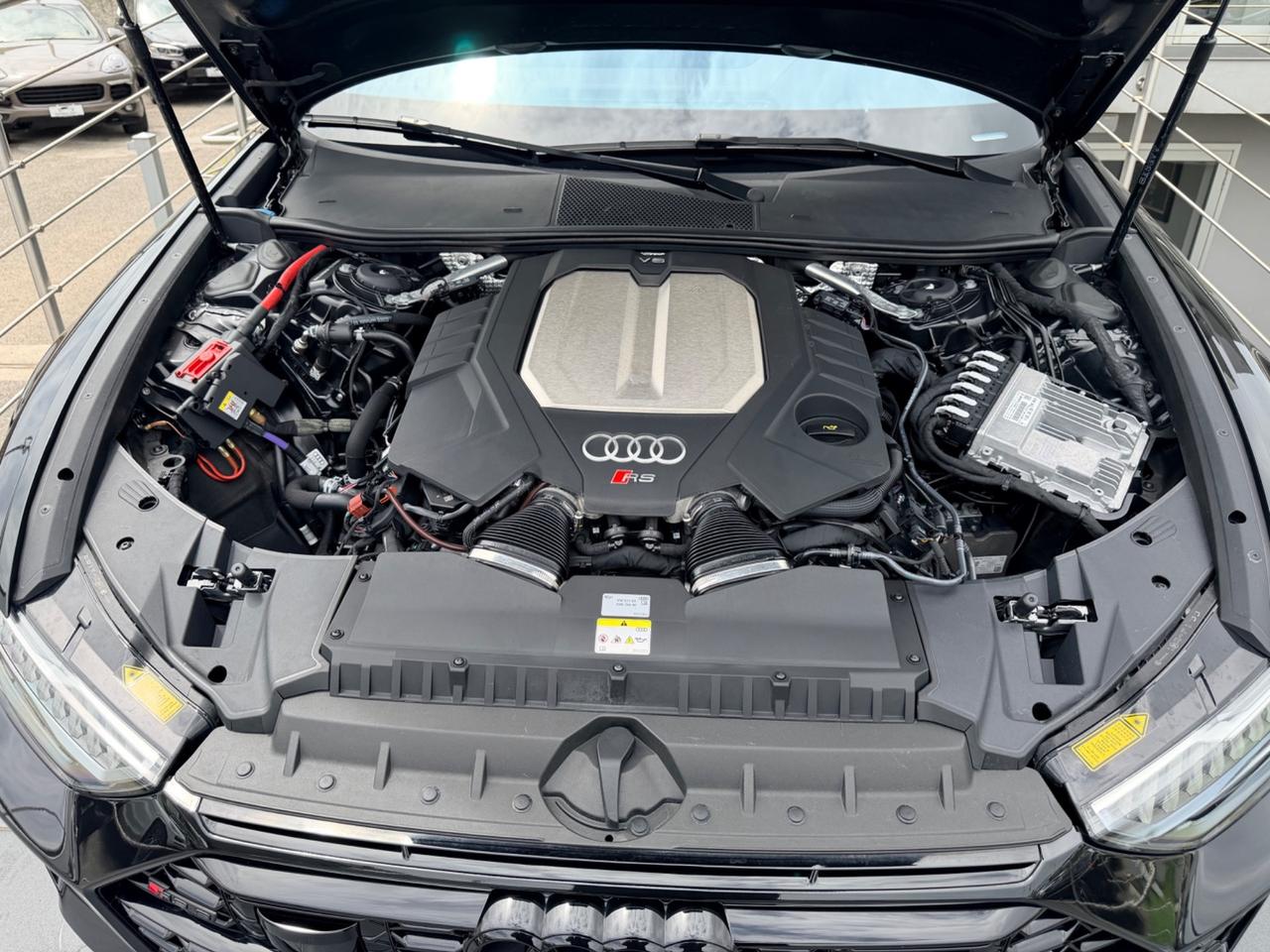 Audi RS6 RS 6 Avant 4.0 TFSI V8 quattro tiptronic Performance