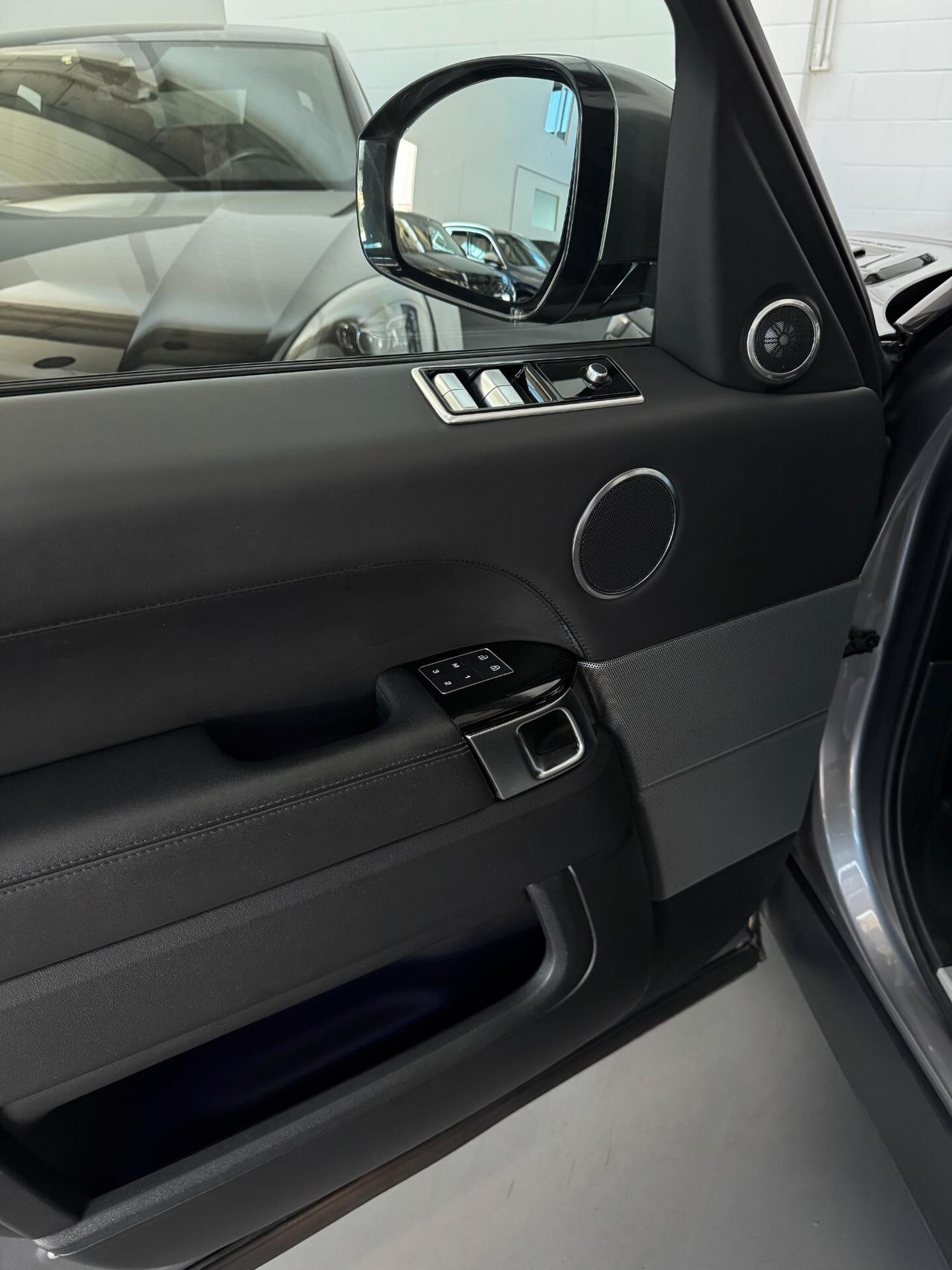 Land Rover Range Rover Sport HSE mhev 3.0cc 249cv Sedili riscaldati IVA esposta compresa nel prezzo