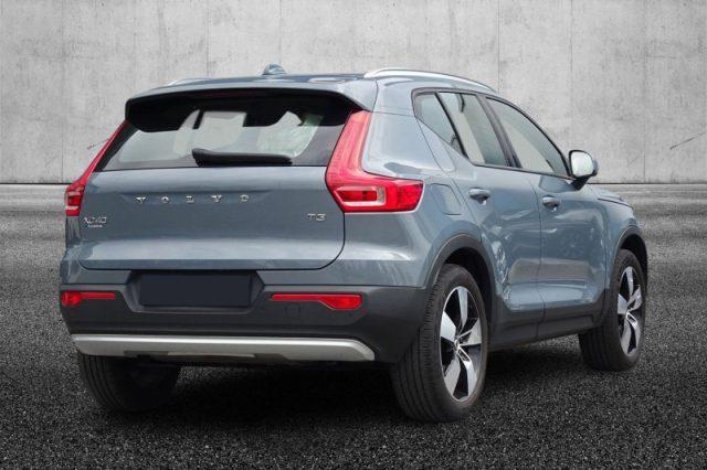 VOLVO XC40 T3 Geartronic Momentum Pro