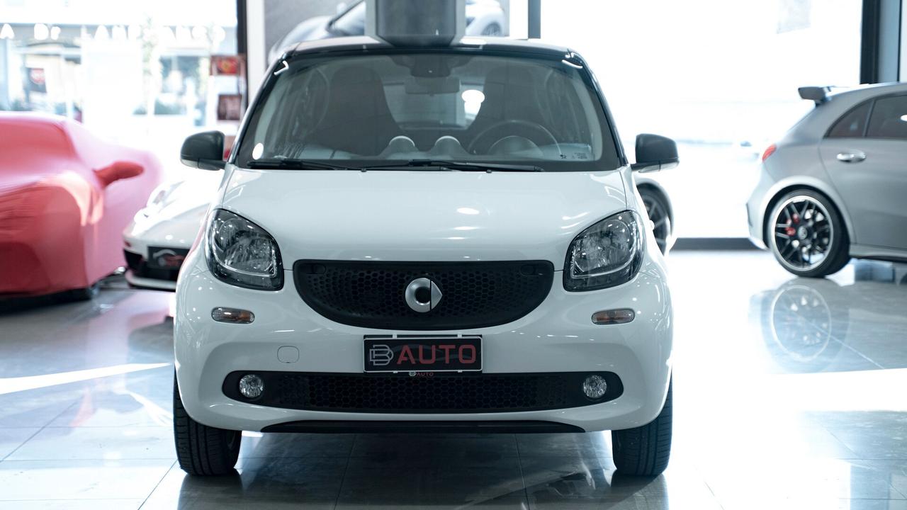 Smart ForFour 1.0 YOUNGSTER 71 CV TWINAMIC AUTO FULL OPTIONAL