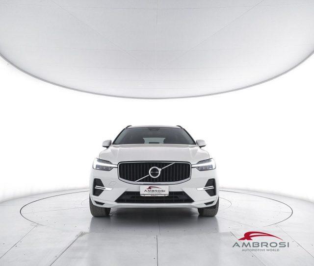 VOLVO XC60 2.0 b4 Momentum Pro auto - PER OPERATORI DEL SETTO