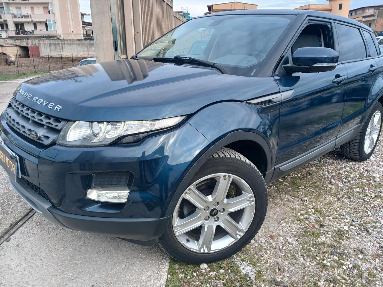 Land Rover Range Evoque 2.2 TD4 5p. Dynamic