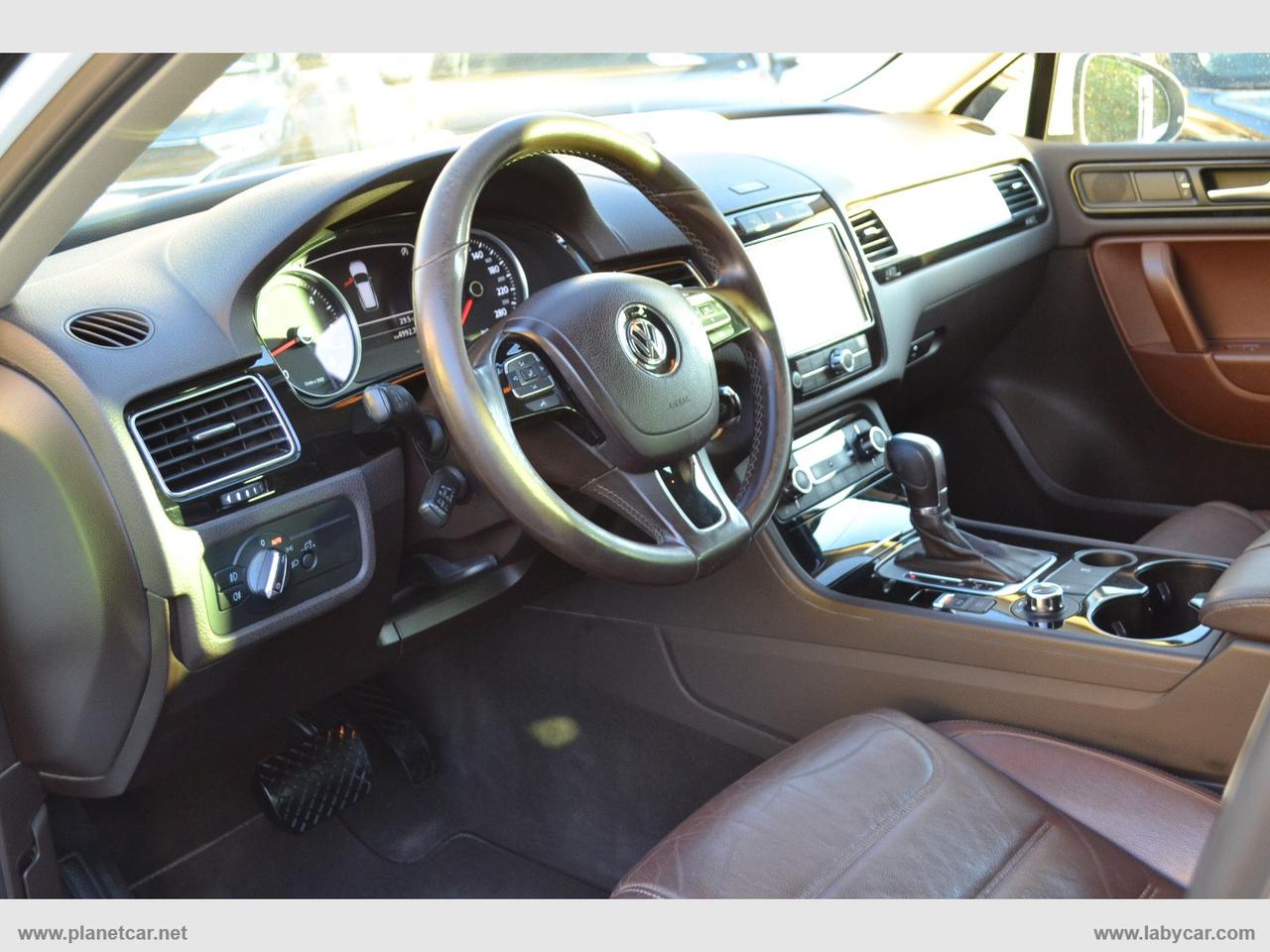 VOLKSWAGEN Touareg 3.0 TDI 245 CV tip. BlueM.Techn.