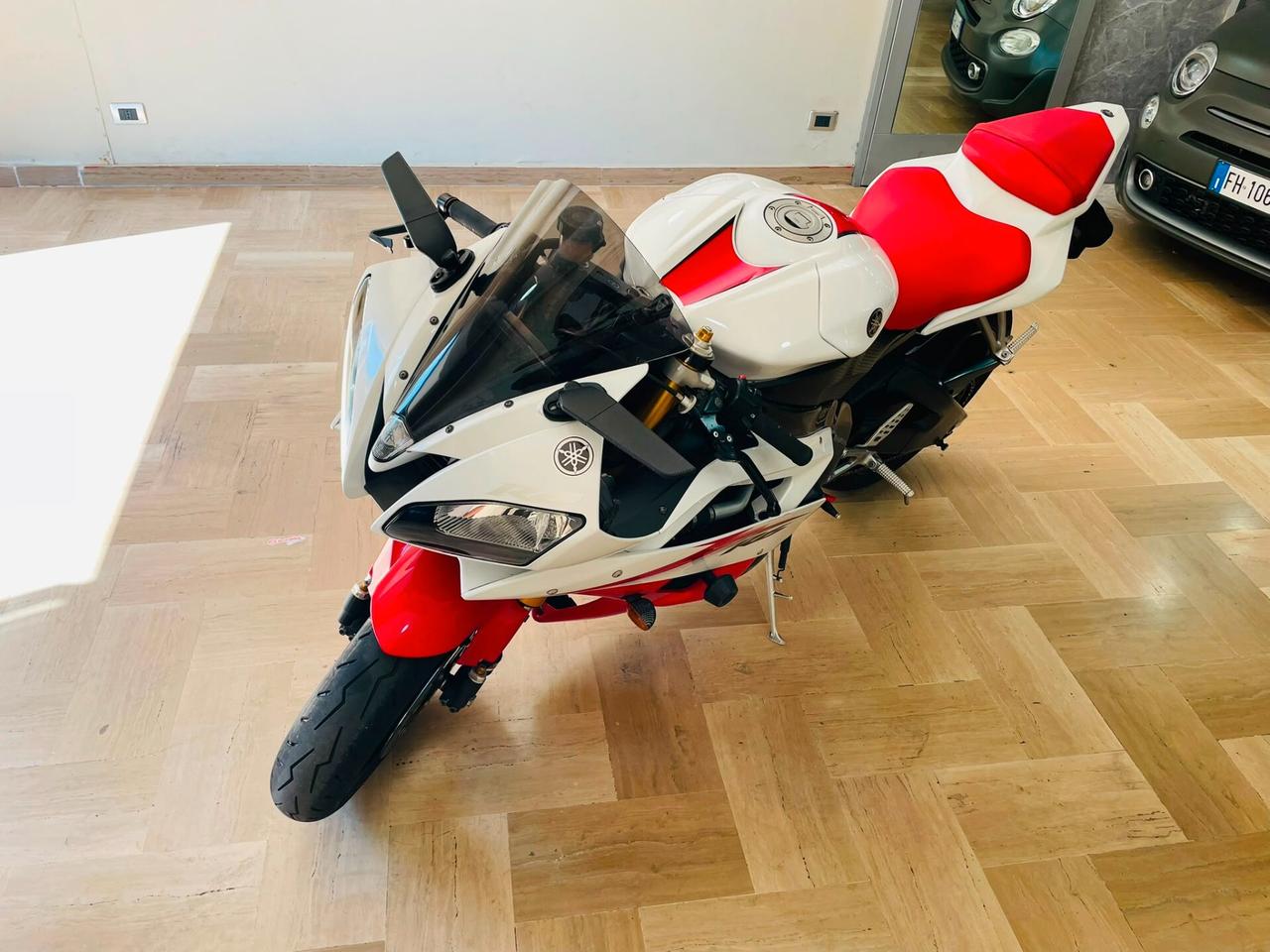 Yamaha YZF R6 Competition White/Red
