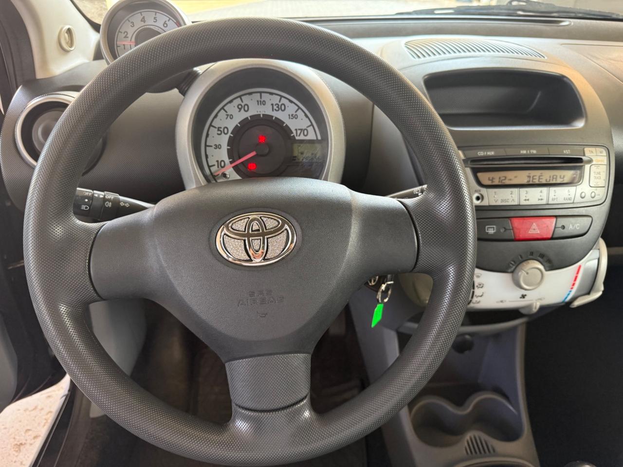 Toyota Aygo 1.0 12V VVT-i 5 porte Sol