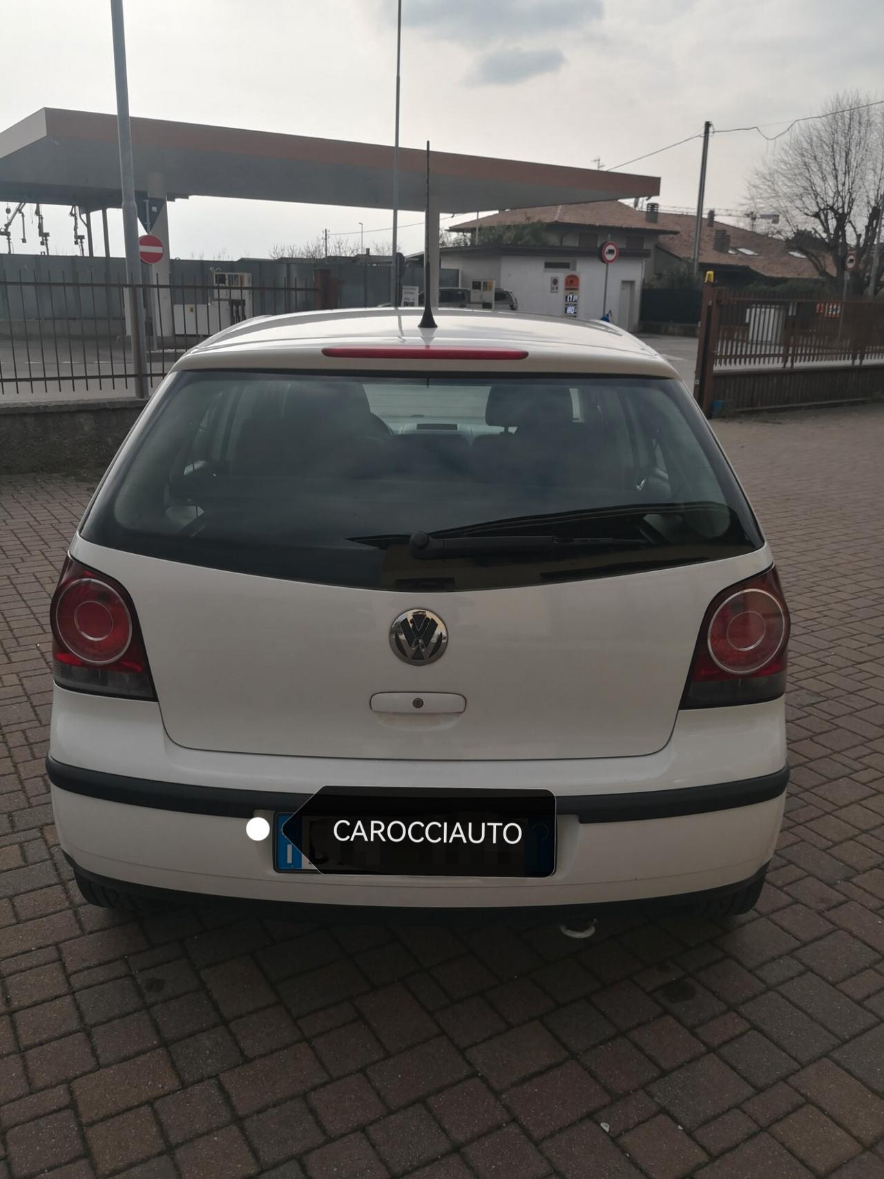 Volkswagen Polo 1. 2 benzina neopatentati